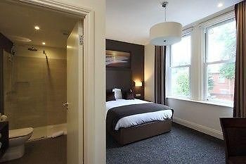 Chalfield Manor Boutique Hotel Bournemouth Ngoại thất bức ảnh